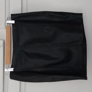 Free people NWT vegan leather skirt szv12